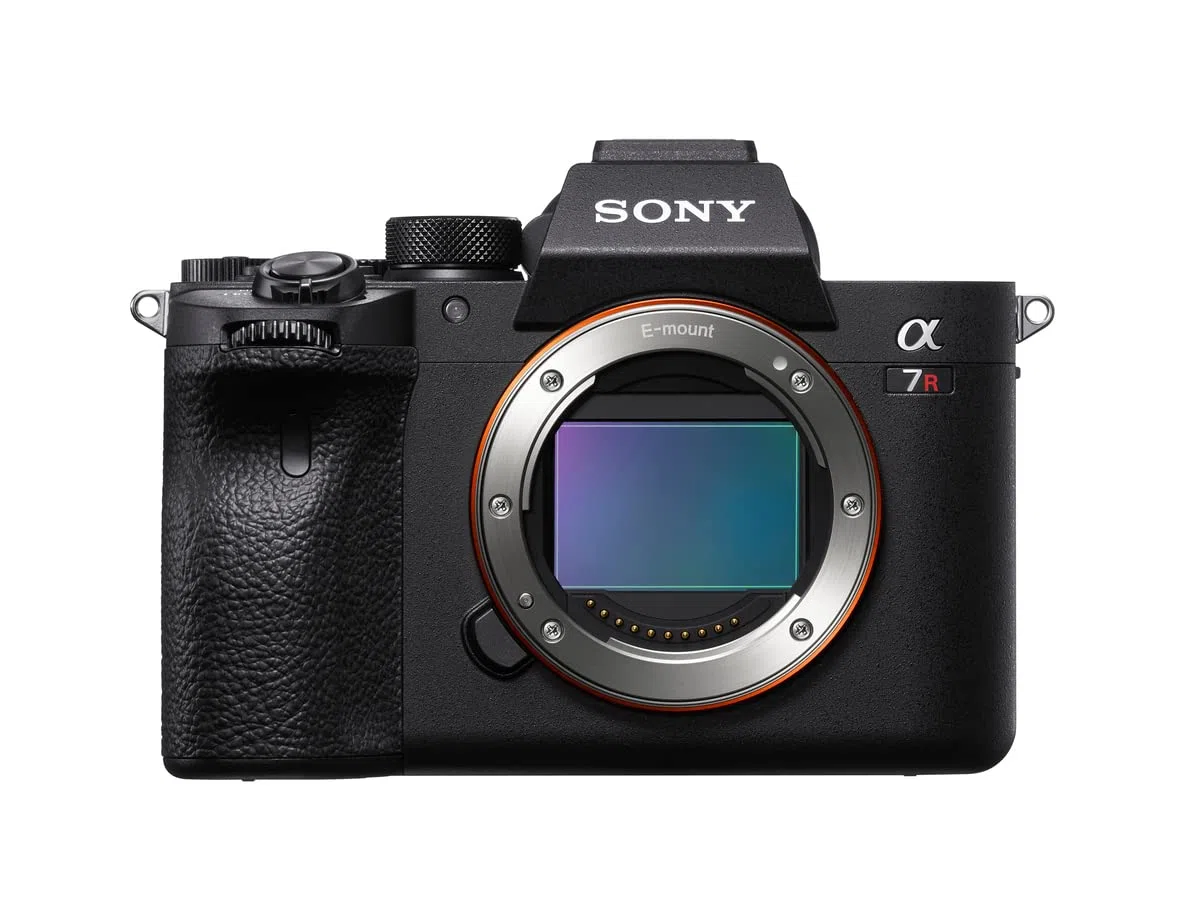 Sony Alpha 7R IV - Appareil Photo Hybride Plein Format - 61 MP, Vidéo 4K, Prise de Vue en Rafale 10 Images/Seconde, Eye-AF, Wi-FI, boîtier Seul – Idéal pour la Photographie Haute résolution