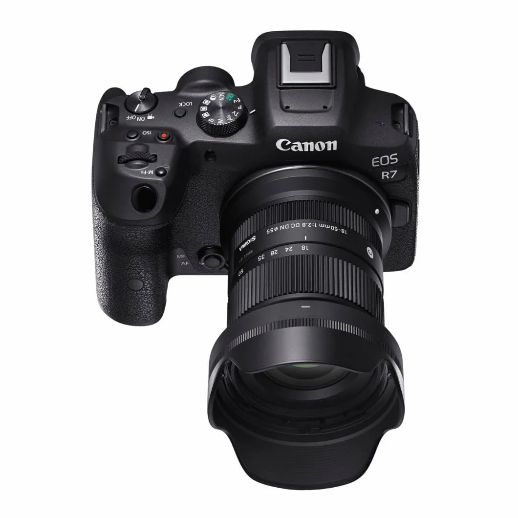 Sigma Objectif 18-50 mm f/2.8 DC DN Contemporain Compatible avec Canon RF-S Garantie 3 Ans