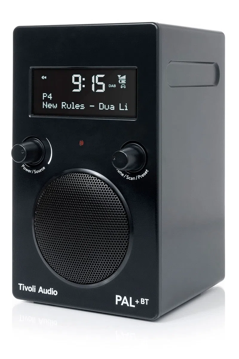 Tivoli Audio PAL+BT - Radio Reveil Vintage Rechargeable 16H de Batterie - Enceinte Bluetooth Portable Retro avec écran LED - Poste Radio Design Dab+/FM avec télécommande - Résistant à l'eau (Black)
